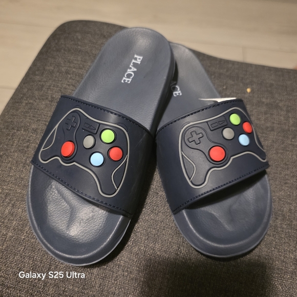 Place Navy Game Controller Slides RV - Picture 5 of 5